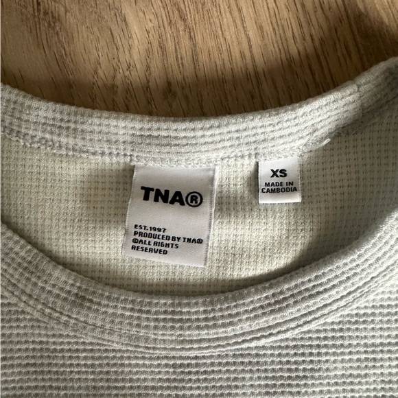 Aritzia Heather chrome grey wafflex top - Picture 3 of 3